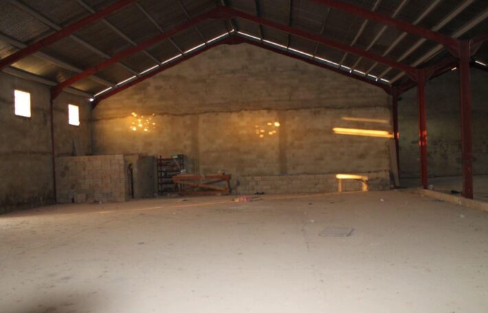 Reiit warehouse suitable for a factory with 4000 sqm land for sale Ref#128