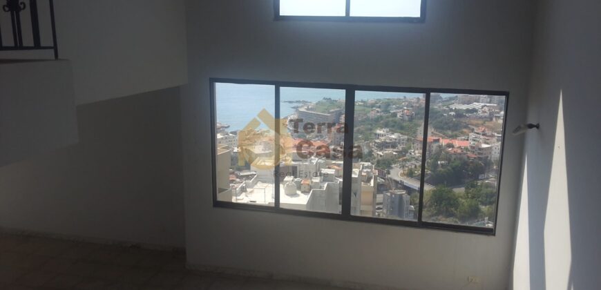 Duplex with panoramic sea and mountain view cash payment. Ref#412