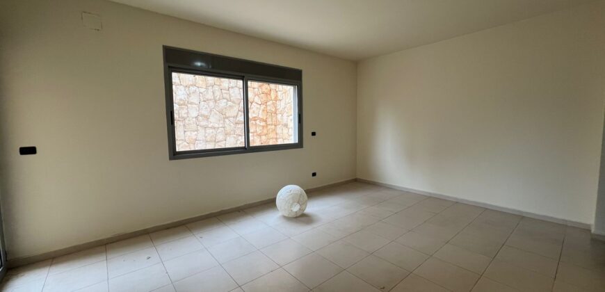 ksara luxurious apartment with 150 sqm terrace for rent #537