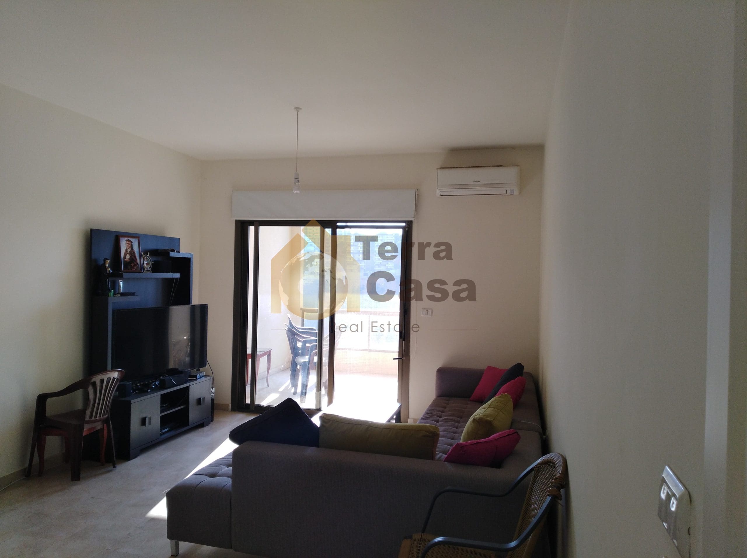 Tilal ain saade fully decorated duplex with sea view .