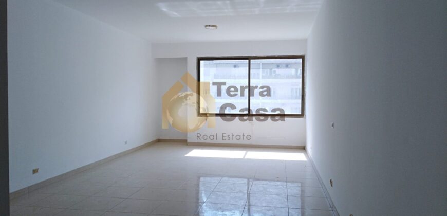 Office for rent in  zahle main boulevard Ref#636