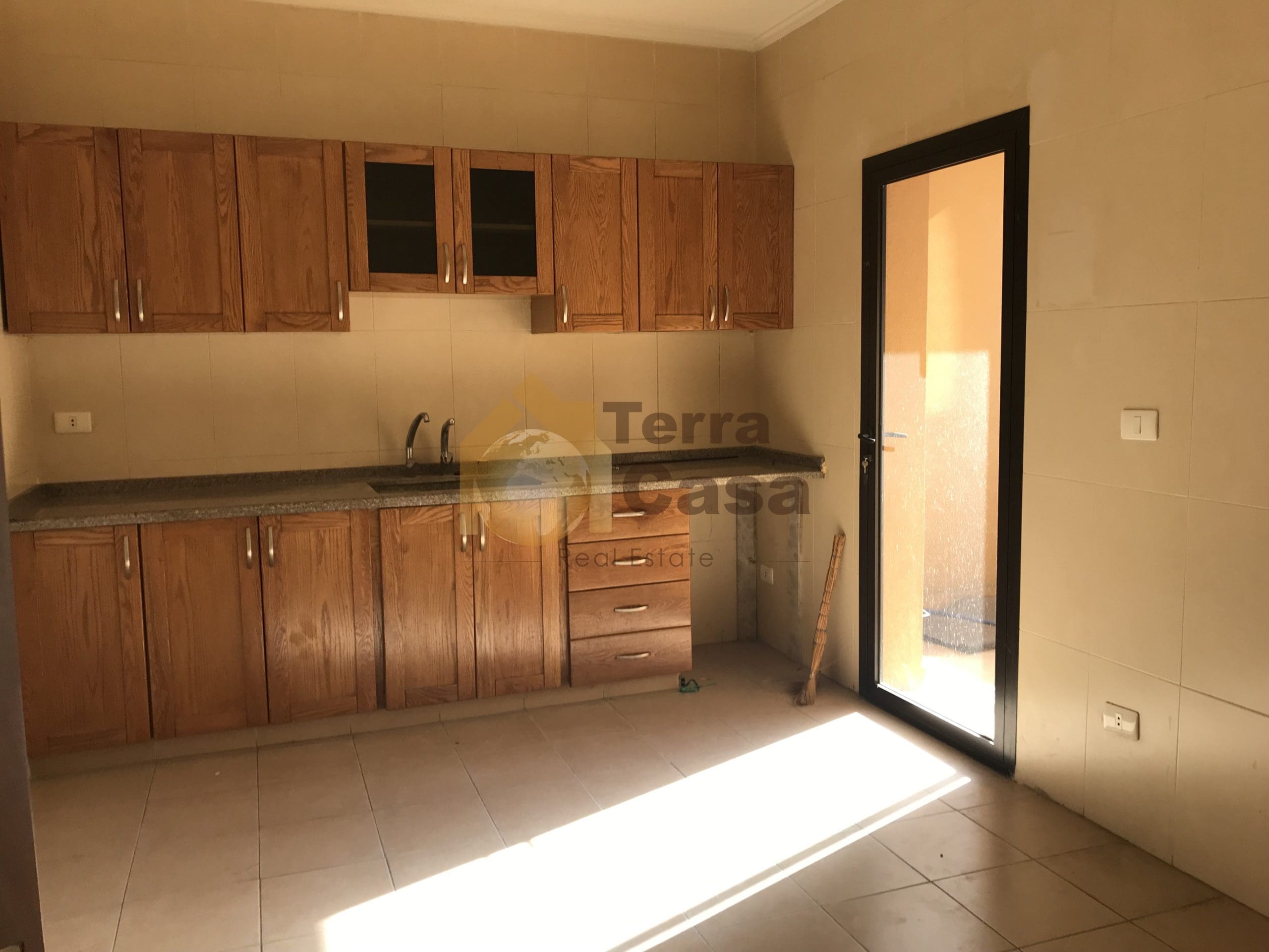 apartment for rent in Dekweneh 140 sqm for 800$ per month