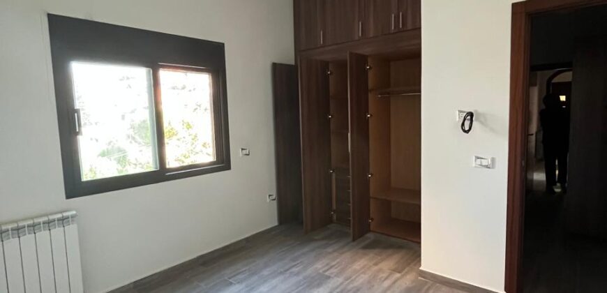 zahle sayde al najat luxurious apartment 230 sqm for rent #1566