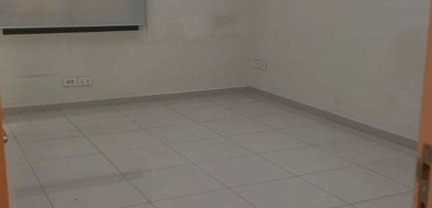 zalka office 220 sqm for rent prime location with 4 parking #1878