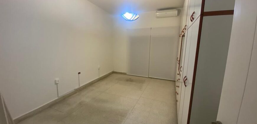 Fully furnished apartment nice location in achrafieh Ref#3054