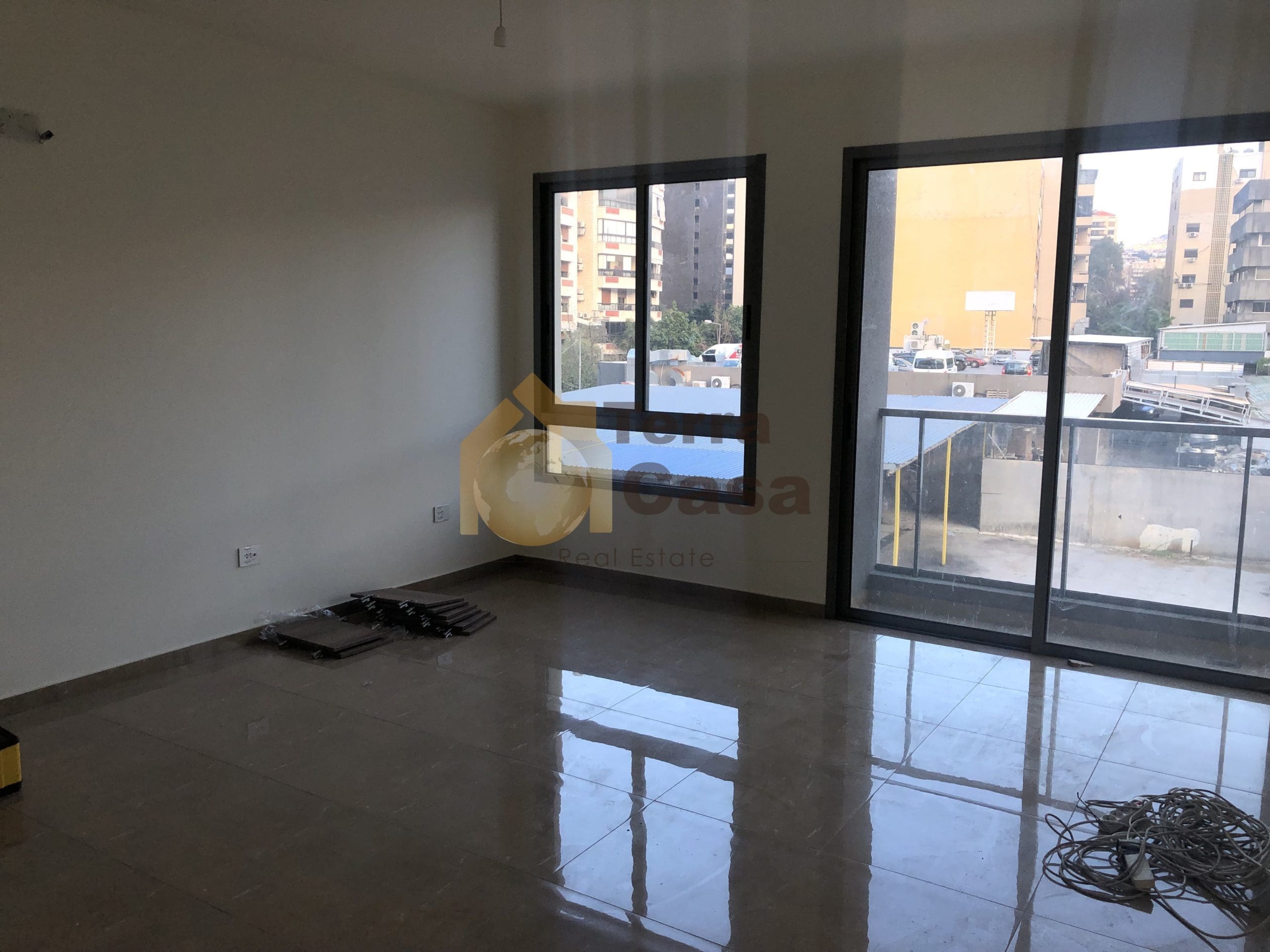 brand new appartment prime location  24/24 electricity Ref#3467