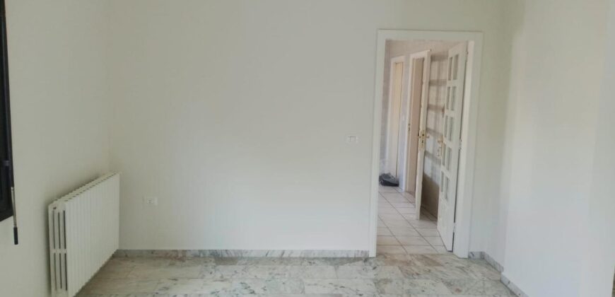 haouch el omara stargate area apartment for rent Ref#3518