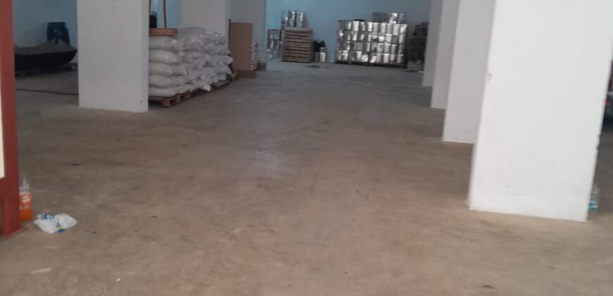 warehouse prime location height 5 m with container entrance Ref#3452
