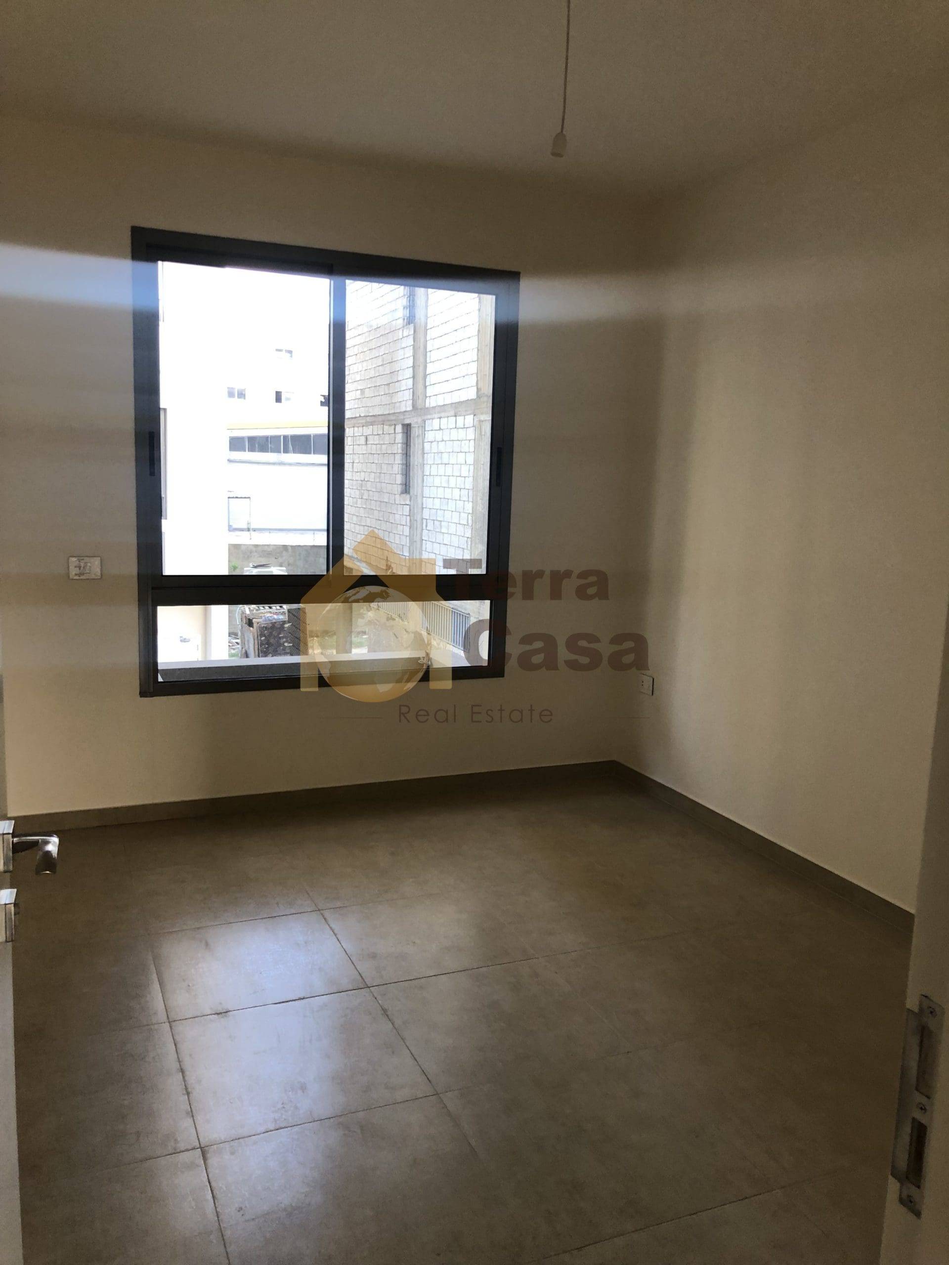 brand new apartment , prime location,  24/24 electricity, Ref#3471
