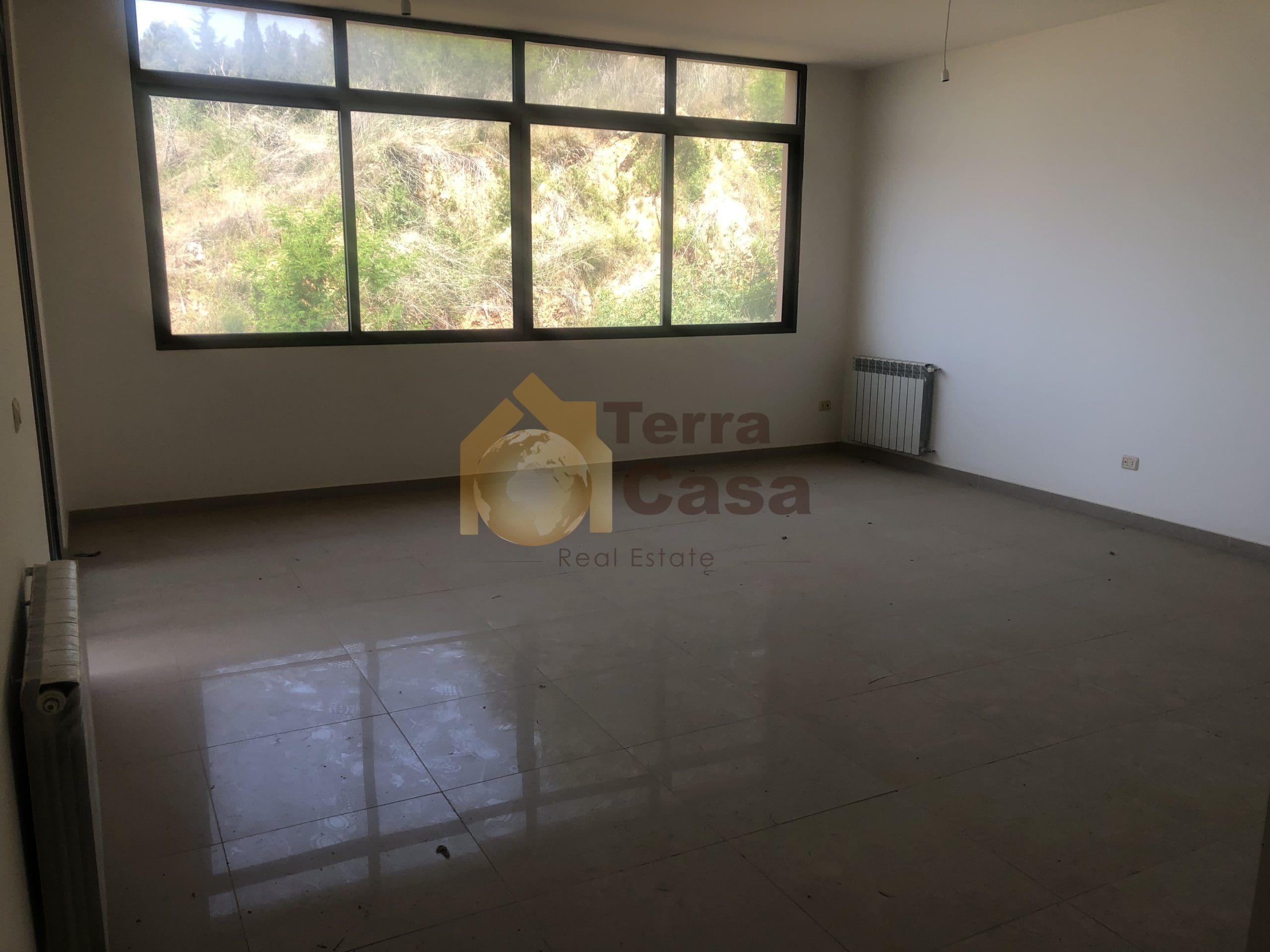 Brand new apartment in Boutchay with 71 sqn terrace. Ref#4042