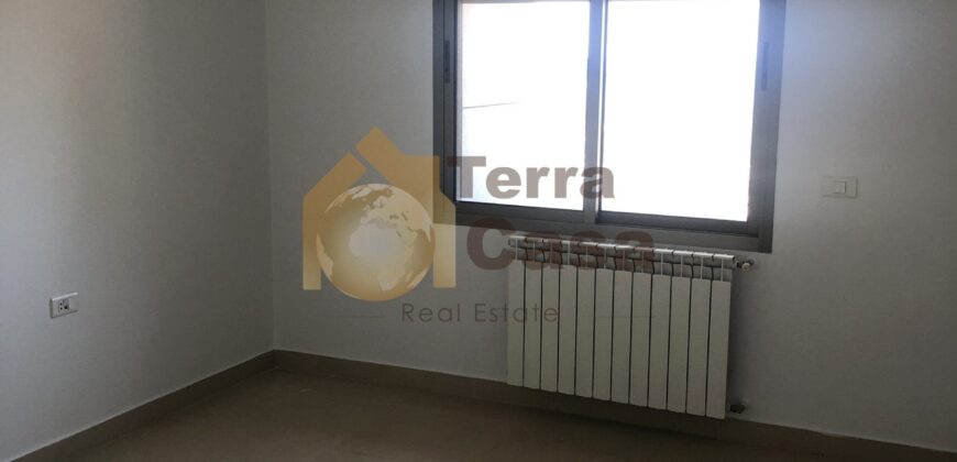 Hamra street apartment prime location