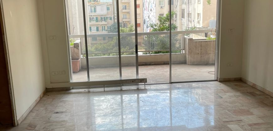 apartment for rent in achrafieh nice location Ref#4816