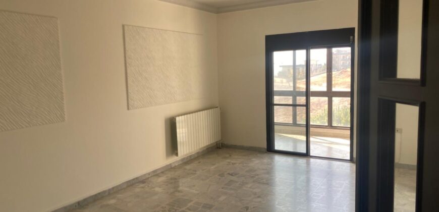 ksara apartment for rent prime location Ref#4781