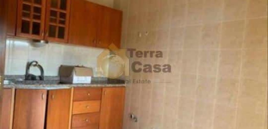 Apartment in ghedres for rent Ref#4827