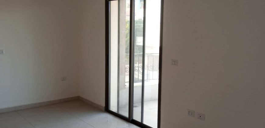 maalaka high end finishing apartment near hamra plaza Ref#4943