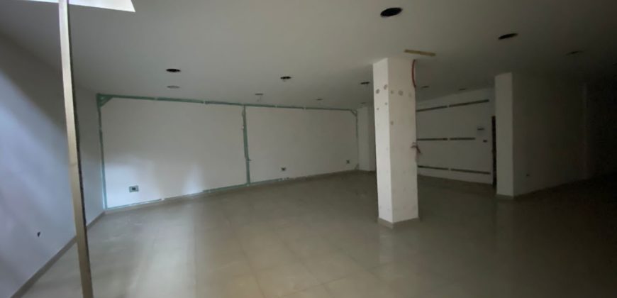 zahle boulevard shop three facades for rent prime location
