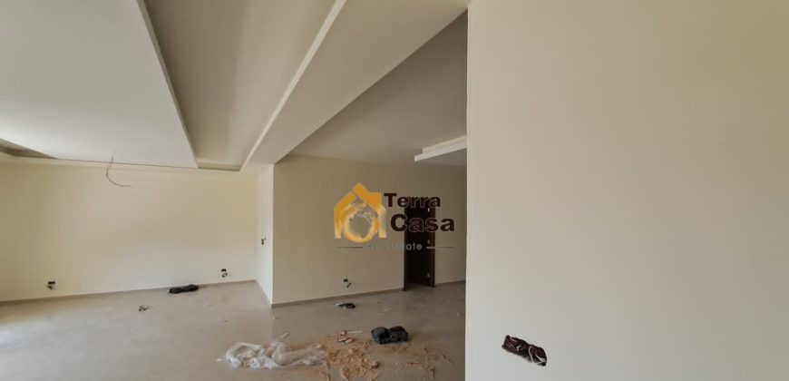 mezher apartment for rent Ref# 5477
