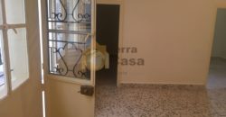 apartment fully renovated prime location for rent Ref#5541