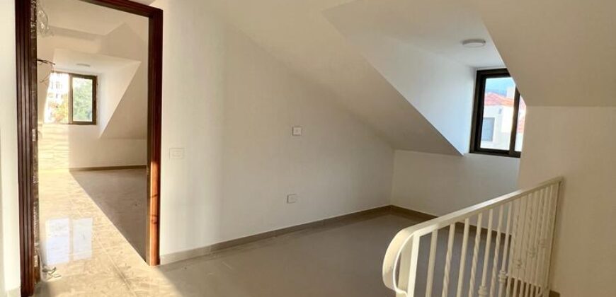 rabweh duplex for sale, sea and mountain view Ref#5644
