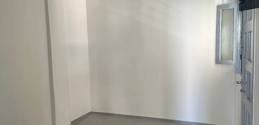 achrafieh apartment for rent with 100 sqm terrace Ref#5643