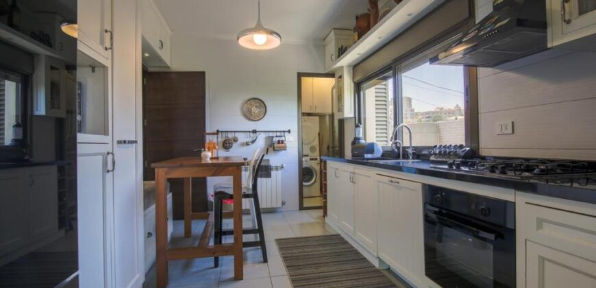 Aoukar fully furnished and luxurious apartment for rent Ref#5816