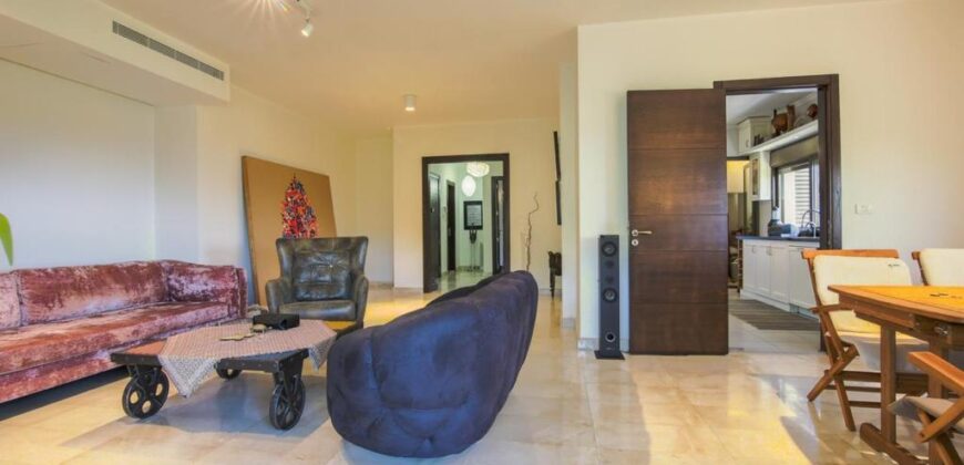 Aoukar fully furnished and luxurious apartment for rent Ref#5816