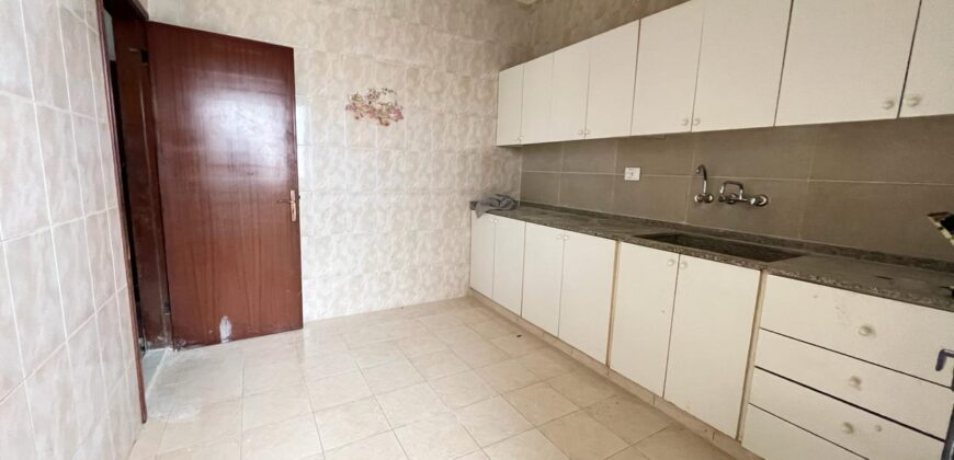 Mar roukoz fully renovated apartment for sale Ref#6008