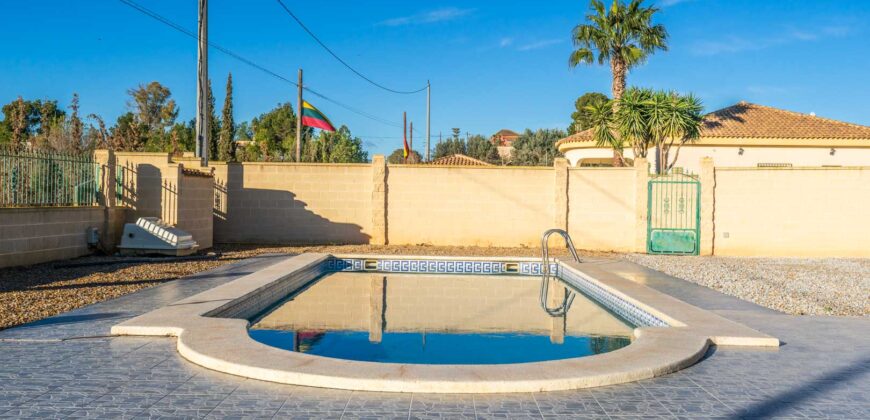 Spain Murcia villa with pool and garden close to the beach MSR-2827VDS