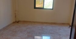 haoush el omara land 622m with a building 300m and garden Rf#6174