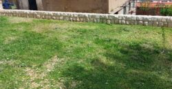 haoush el omara land 622m with a building 300m and garden Rf#6174