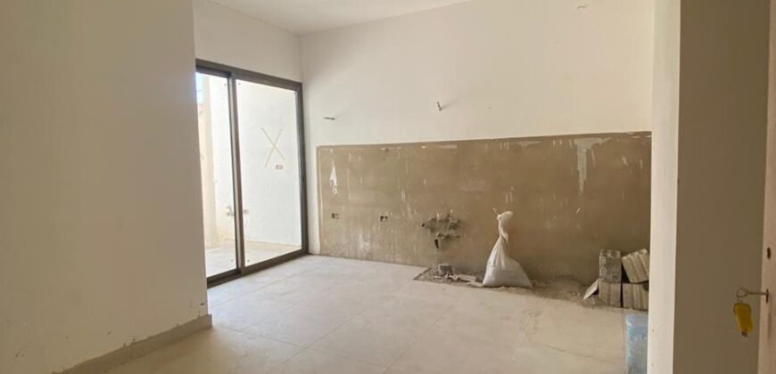 zahle el midan uncompleted apartment for sale with terrace Ref#6151