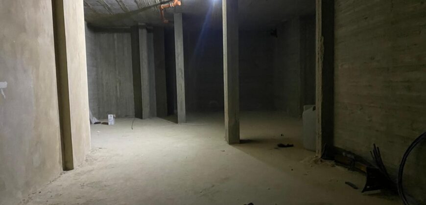 zahle el midan warehouse 700m private entrance for rent Ref#6147