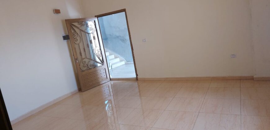 haoush el omara land 622m with a building 300m and garden Rf#6174