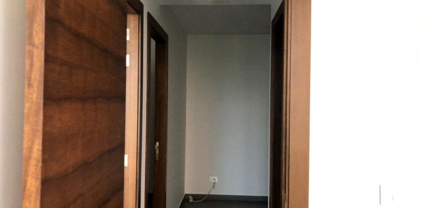 achrafieh new office for rent in a business center Ref#6216