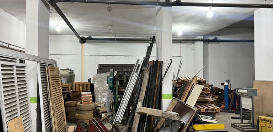 haouch el omara warehouse 800m for rent stargate area Ref#6235