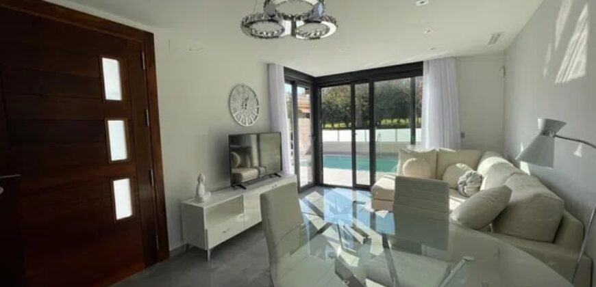 Spain Alicante villa with private pool in Torrevieja RML-01553