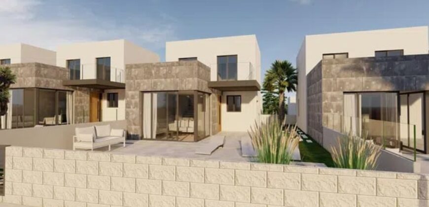 Spain Alicante villa with private pool in Torrevieja RML-01553