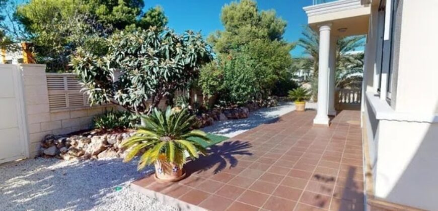 Spain Alicante fully furnished magnificent villa with sea view 000159