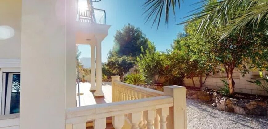 Spain Alicante fully furnished magnificent villa with sea view 000159