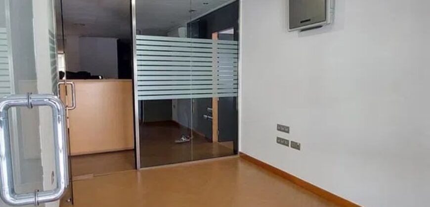 Spain Alicante apartment in Torrevieja suitable for an office RML-02040