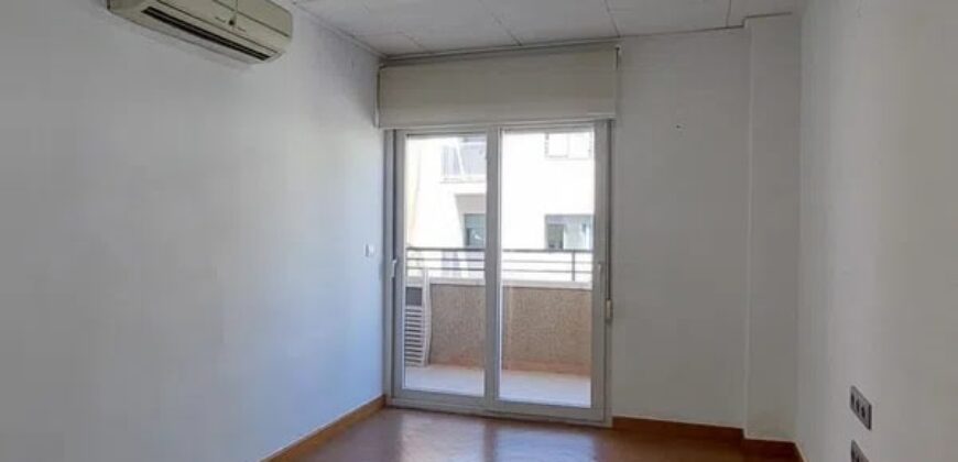 Spain Alicante apartment in Torrevieja suitable for an office RML-02040