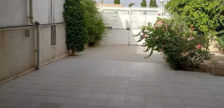 Spain Alicante detached house or villa suitable for a business RML-02185