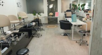 Ain el ghossein equipped shop for rent suitable for a beauty salon #6318