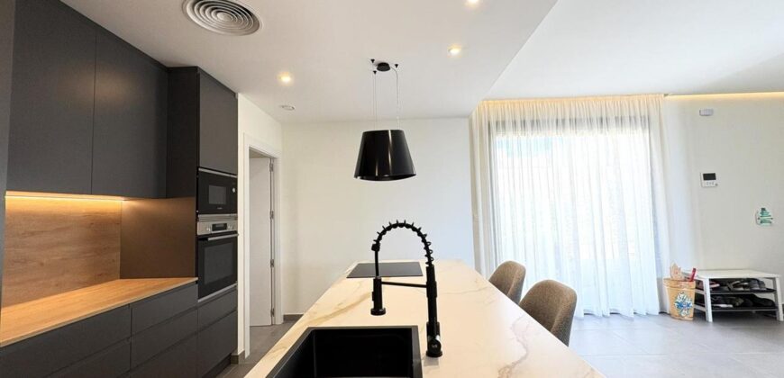 Spain Get your residency! fully furnished villa with pool & garden SVM744411