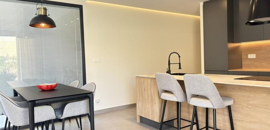 Spain Get your residency! fully furnished villa with pool & garden SVM744411