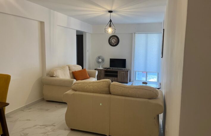 Cyprus Larnaca fully renovated and furnished flat prime location 0071