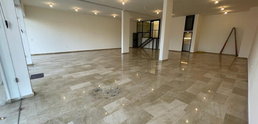 ksara shop 450m two floors for rent prime location Ref#6352