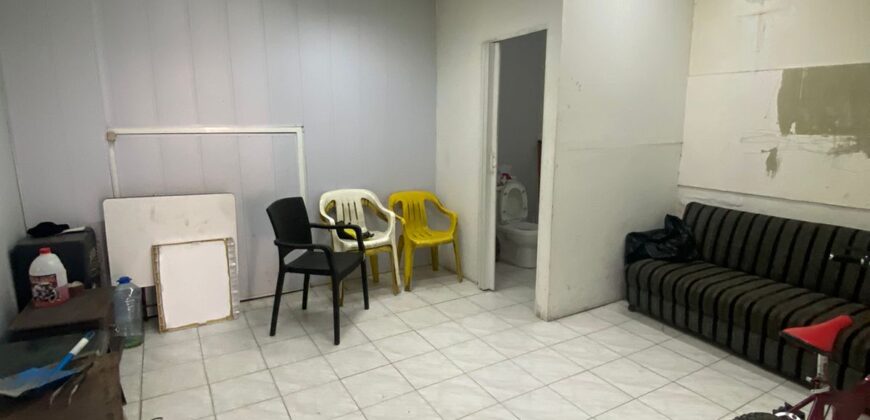 Shop 70 sqm for Rent in Zahle Haouch El Omara Ref#6364