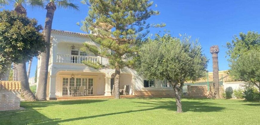 Spain Alicante Get your residency! luxury villa Few Meters from the Beach SVM703147