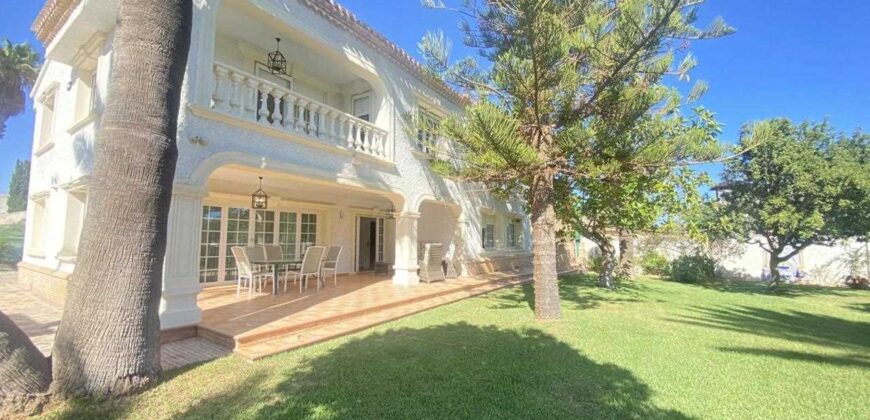 Spain Alicante Get your residency! luxury villa Few Meters from the Beach SVM703147